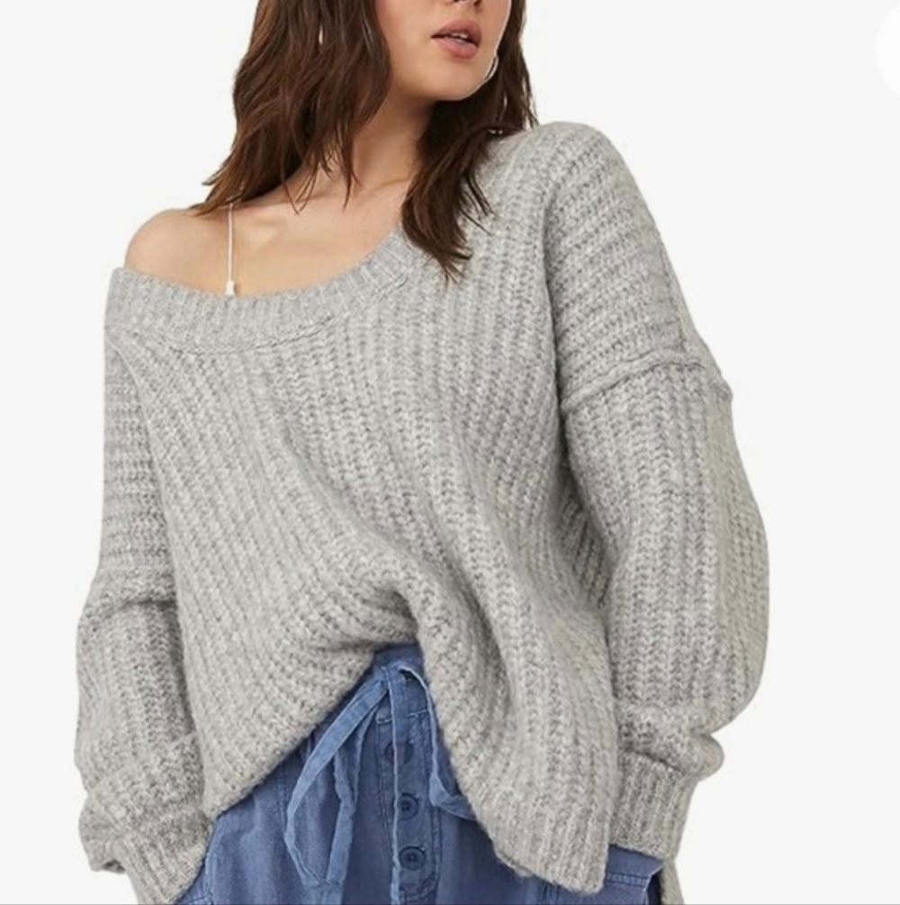Free People Light Gray V-Neck Oversized Sweater